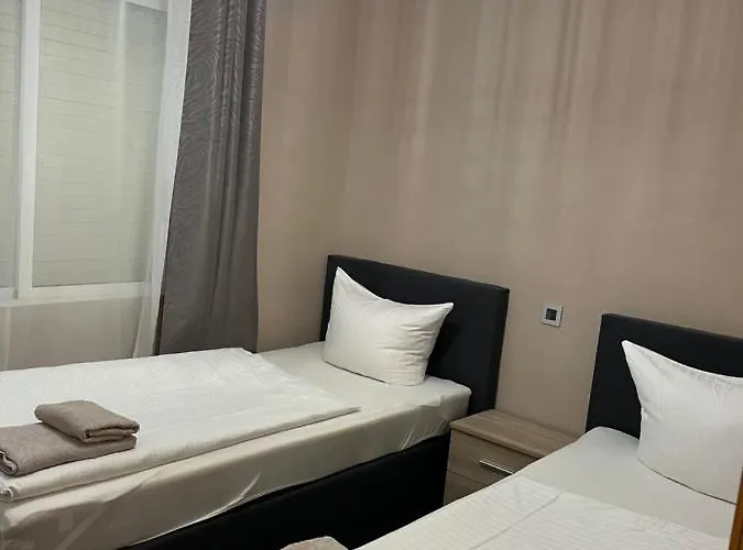 Nadiya App Pool, Parking *